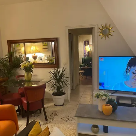 Meuble 10e Arrondissement Paříž