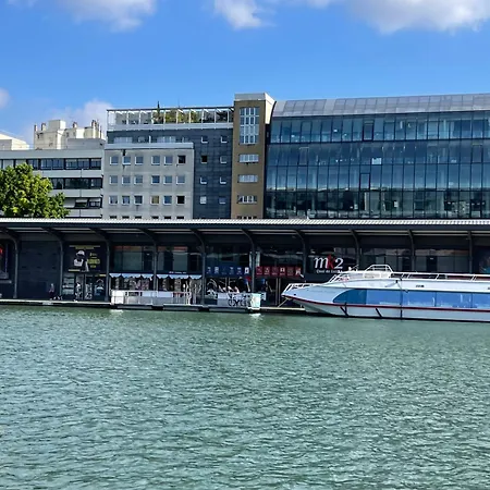 Meuble 10e Arrondissement * פריז